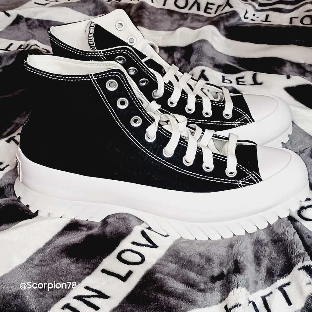 Converse CTAS Lugged 2.0 Hi Platform Shoes Size 8 Men/10 Women - Picture 8 of 12